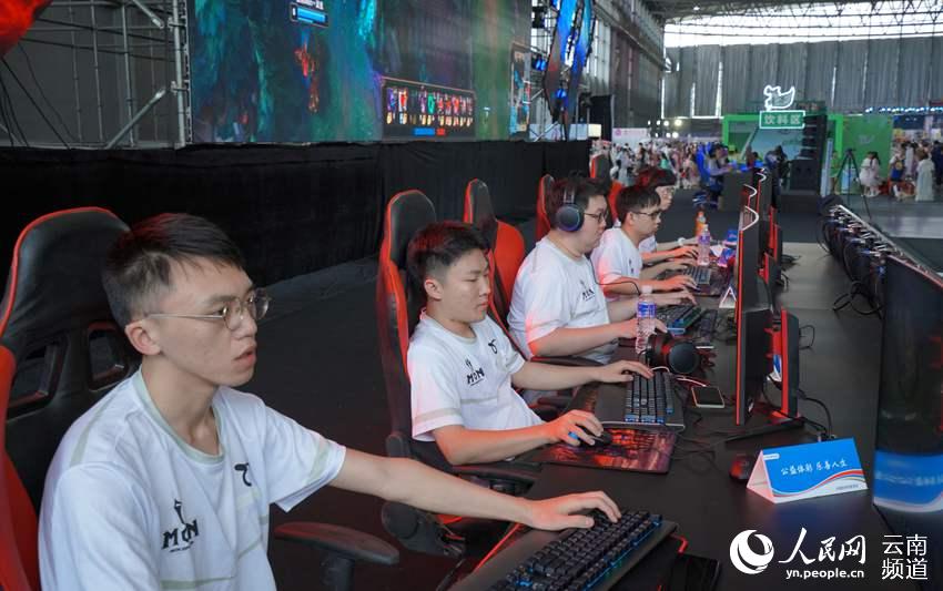 但伯格尔与 但伯格尔与